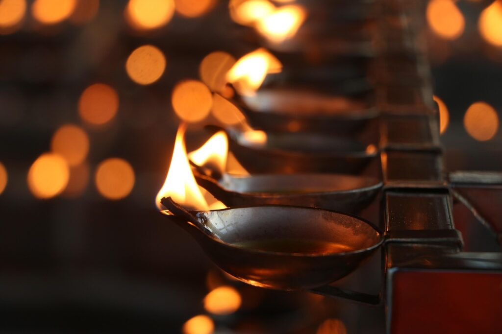 白髪をオーガニックで解消するホワイトニングヘアの方法は？