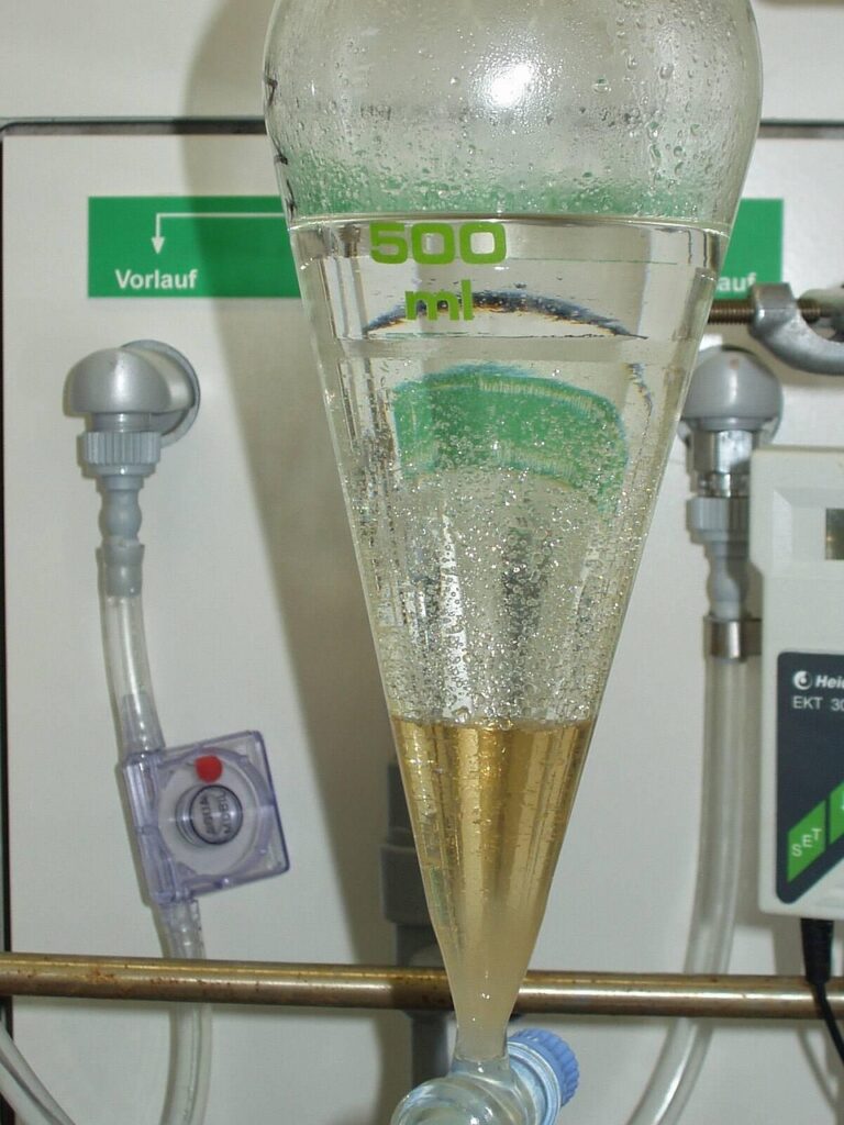 カミツレエキスを使った白髪ケアの効果とは？